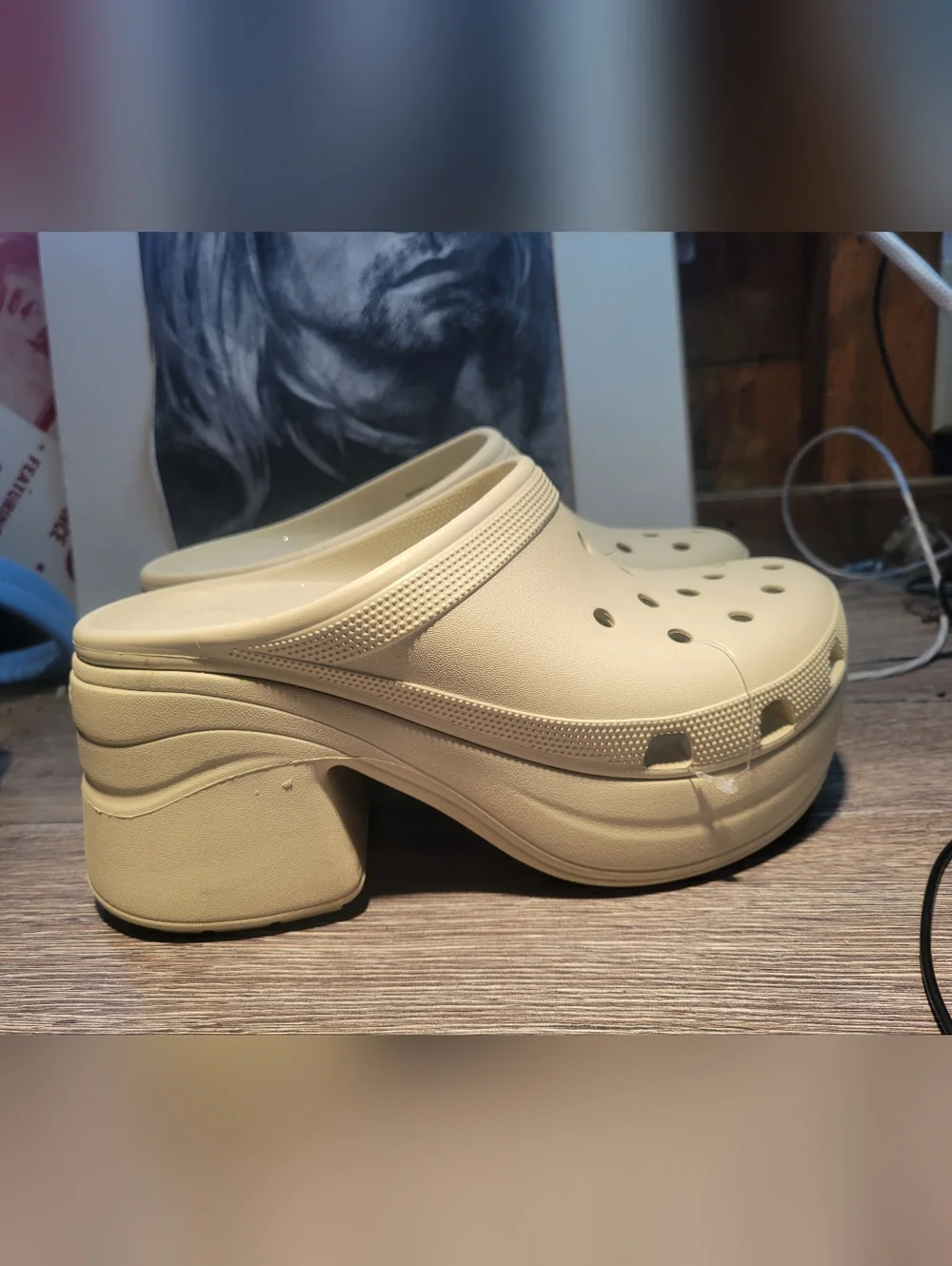 Crocs‎ NWT Siren Clog in the bone colorway Womans Size 11 Mens 9